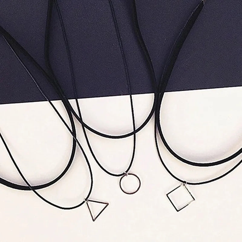 Gothic Lolita Punk Triangle Choker Necklace Black Velvet Steampunk Tattoo Necklaces Torques Jewellery Clavicle Colar Bijoux HOT