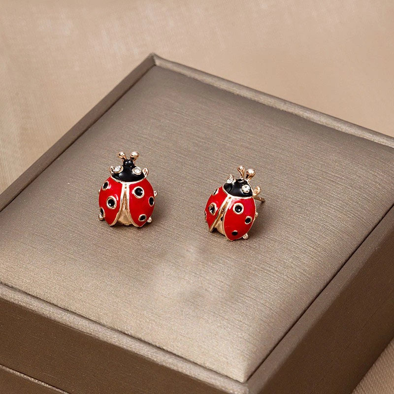 Red Enamel Insect Women's Stud Earrings Rhinestone Mini Funny Animal Earrings for Girls Lovely Personality Tiny Ear Accessories