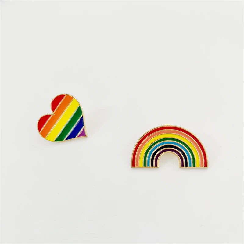 New Trendy Rainbow Brooch for Women Gold Color Metal Pin Rainbow Color Heart Women's Clothing Brooches Enamel Pins Accessories