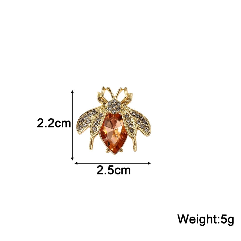 Trend New Champagne Bee-shaped Women's Brooches Crystal Wings Small Brooch Anime Pins Winter Sweater Jewery New Year Gift