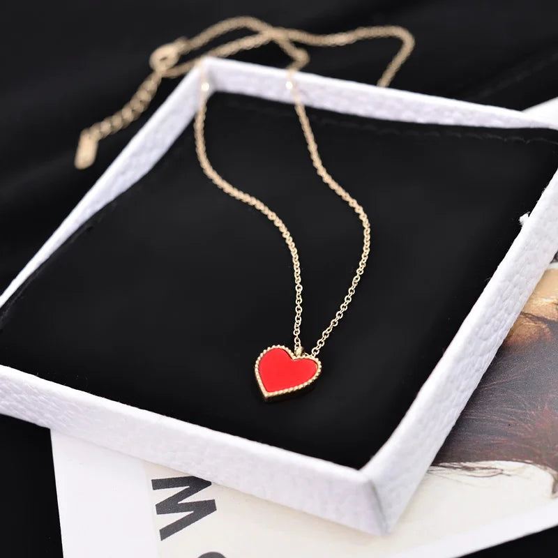 New Enamel Heart Pendants Necklaces for Women Black Red Love Drop Necklaces Gold Color Chain Necklaces Party Gifts collar