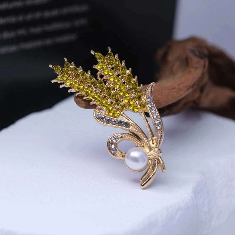 Gold Color Wheat Head Brooch for Women Imitaiton Pearl Crystal Women's Luxury Brooches Autumn Fashion Metal Pins for Clothing