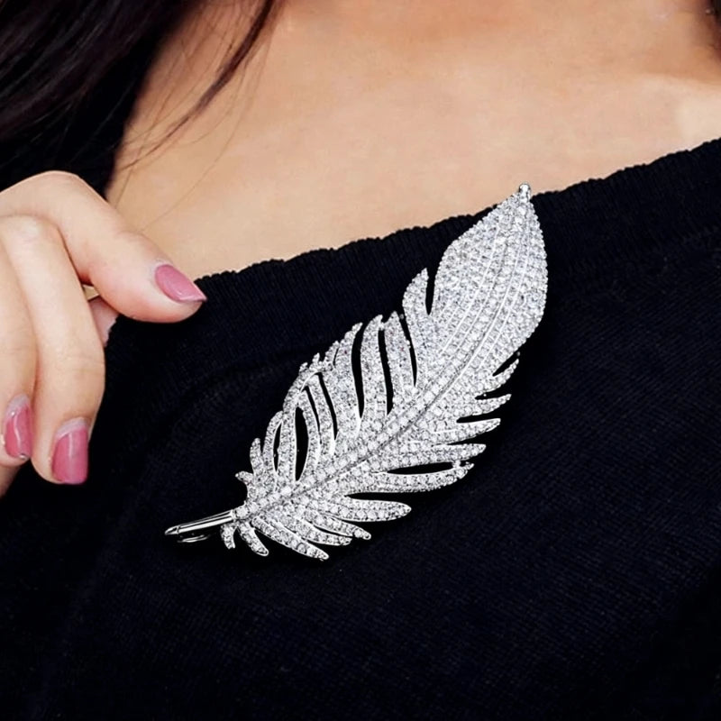 New Fashion Long Feather Brooches for Women Full Rhinestone Luxury Wedding Jewelry Brooch Gold Color Silver Color Metal Brooches