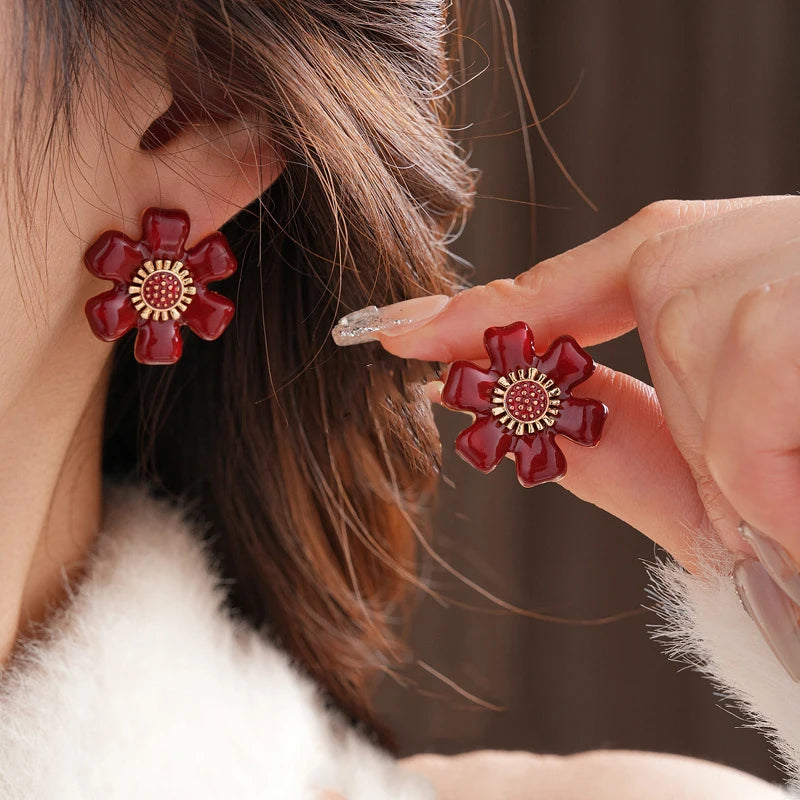 2025 New Red Flower Women's Sud Earrings Six Petals Bohemian Wedding Ear Jewelry Korean Fashion Ear Accessories brincos