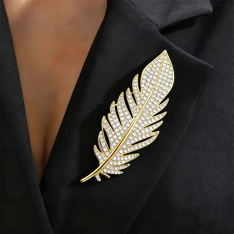 27 Options Women's Brooches Red Black Enamel Heart Shape Crystal Feather Luxury Brooch for Clothing Fashion Clothes Accessories