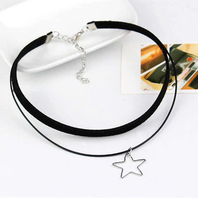 New Star Pendants Chokers for Girls Black Velvet Short Chain Choker Necklaces Gothic Personality Neck Accessoriess collar