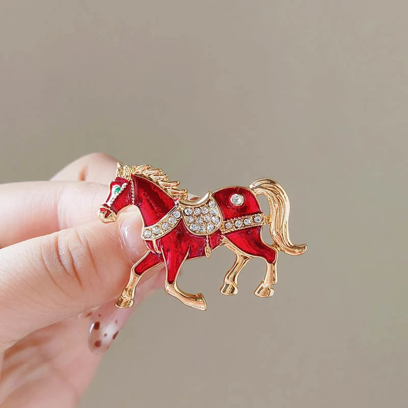 Red White Enamel Women's Brooches Rhinestone Horse Shape Cute Animal Design Metal Pins Clothing Accessories Runing Horse Brooch