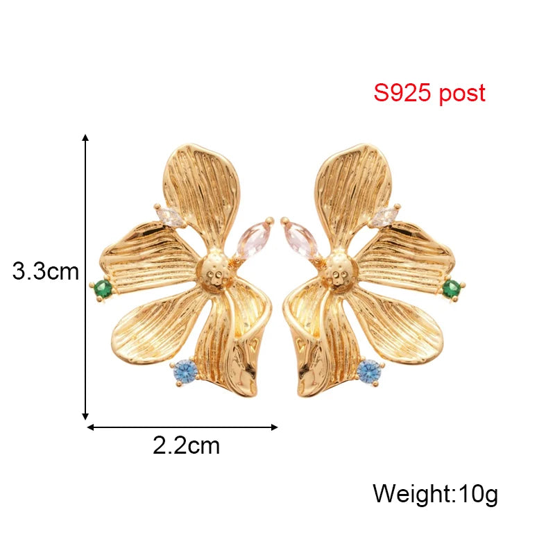 Gold Color Butterfly Women's Hanging Earrings Irregular Design Exaggerated European Animal Shape Dangle Earrings for Ladies