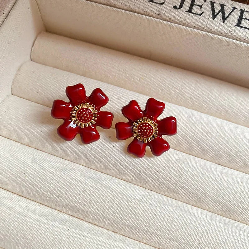 2025 New Red Flower Women's Sud Earrings Six Petals Bohemian Wedding Ear Jewelry Korean Fashion Ear Accessories brincos