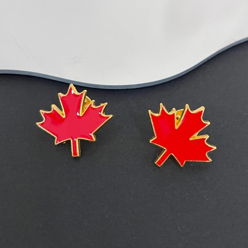 Red Maple Leaf Women's Sweater Brooches for Women Autumn Winter Enamel Pins Bohemian Clothing Metal Pins New Year Gift 2026