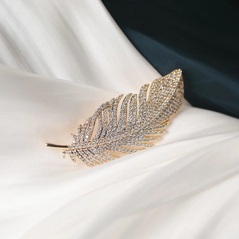 New Fashion Long Feather Brooches for Women Full Rhinestone Luxury Wedding Jewelry Brooch Gold Color Silver Color Metal Brooches