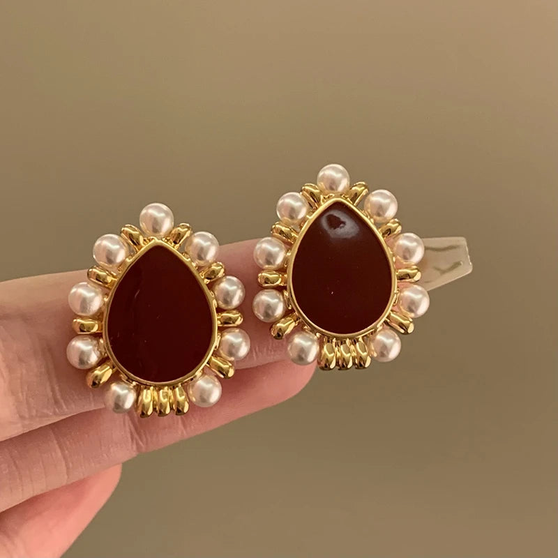 2025 New Trendy Wine Red Water Drop Stud Earrings for Women Imitation Pearl Beads Side Korean Sweet Ear Accessories brincos