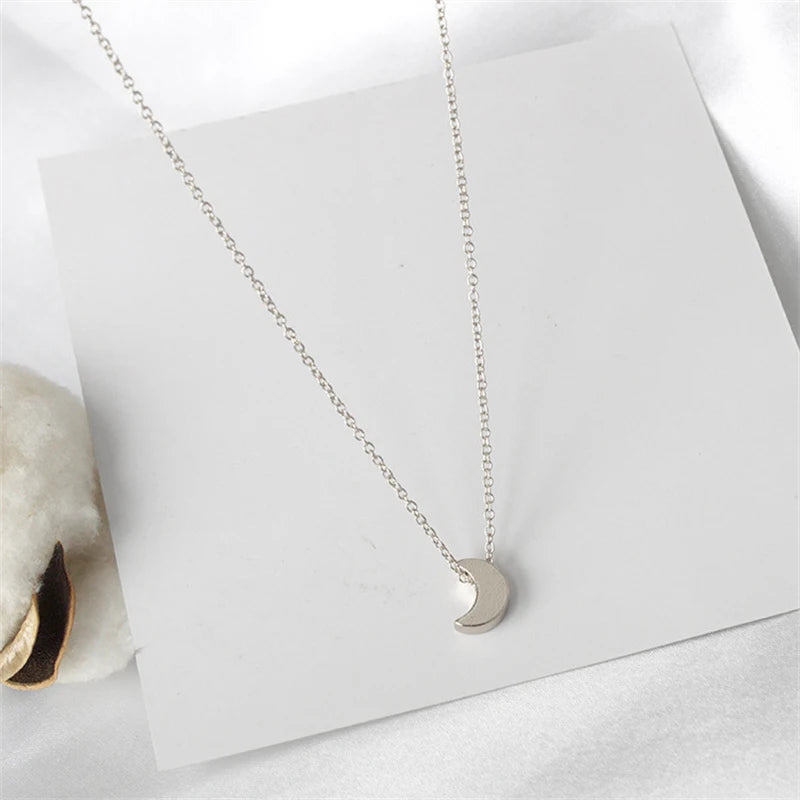 New Rescent Moon Pendant Clavicle Necklace Minimalist Women Fashion Collares Summer Everyday Jewelry Collares Bijoux