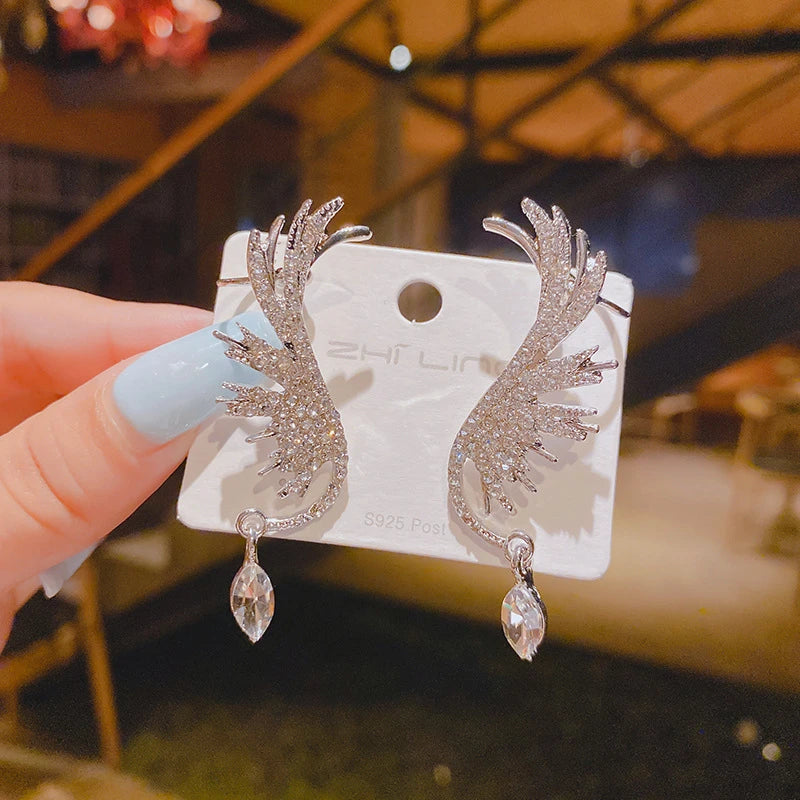 New Crystal Angel Wings Women's Clip Earrings Need Pierced Water Drop Pendants Luxury Wedding Ear Jewelry Cool Ear Cuff