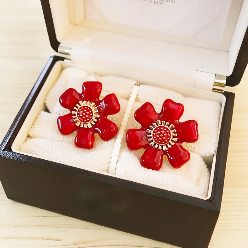 2025 New Red Flower Women's Sud Earrings Six Petals Bohemian Wedding Ear Jewelry Korean Fashion Ear Accessories brincos