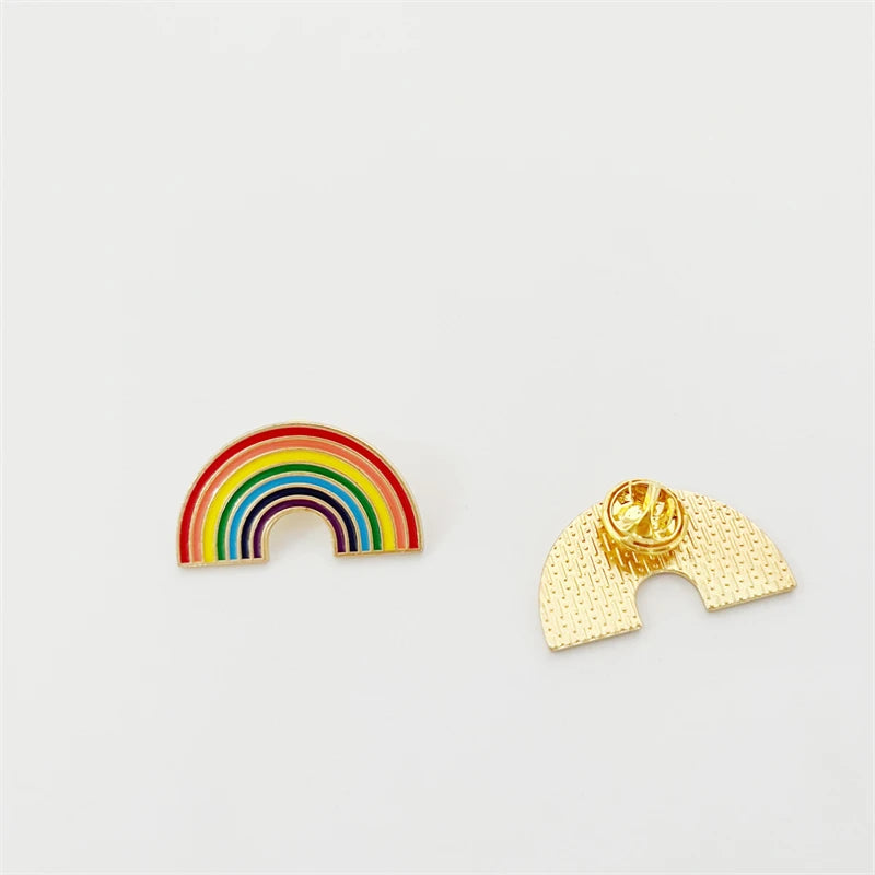 New Trendy Rainbow Brooch for Women Gold Color Metal Pin Rainbow Color Heart Women's Clothing Brooches Enamel Pins Accessories