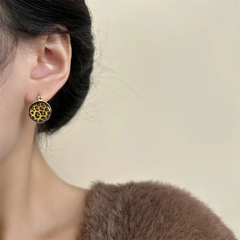 Leopard Print Women's Stud Earrings Small Round Ear Buckle Vintage Design Unusual Earrings 2025 trend new Lovely Ear Accessories