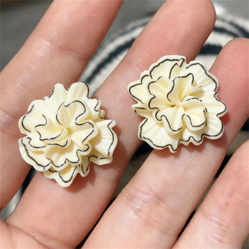 Three-dimensional Flower Stud Earrings for Women Beige Black Korean Cute Earrings Acrylic Plastic Florals Chic Women's Earrings