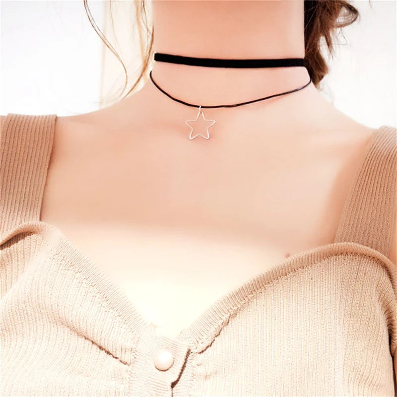 New Star Pendants Chokers for Girls Black Velvet Short Chain Choker Necklaces Gothic Personality Neck Accessoriess collar