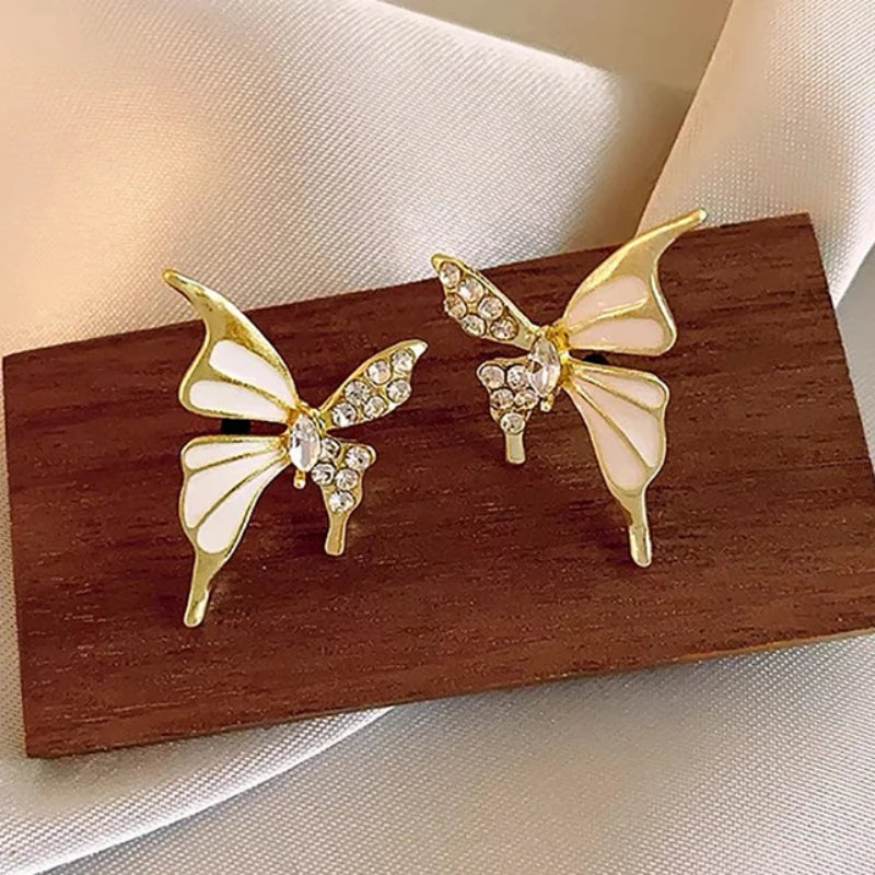 2025 New Trend Vivid Butterfly Stud Earrings for Women Beige Enamel Crystal Women's Small Earrings Lovely Cute Ear Aceesories
