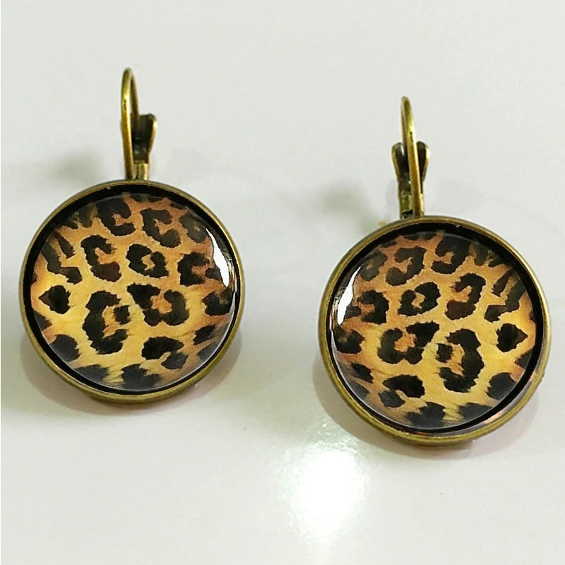 Leopard Print Women's Stud Earrings Small Round Ear Buckle Vintage Design Unusual Earrings 2025 trend new Lovely Ear Accessories