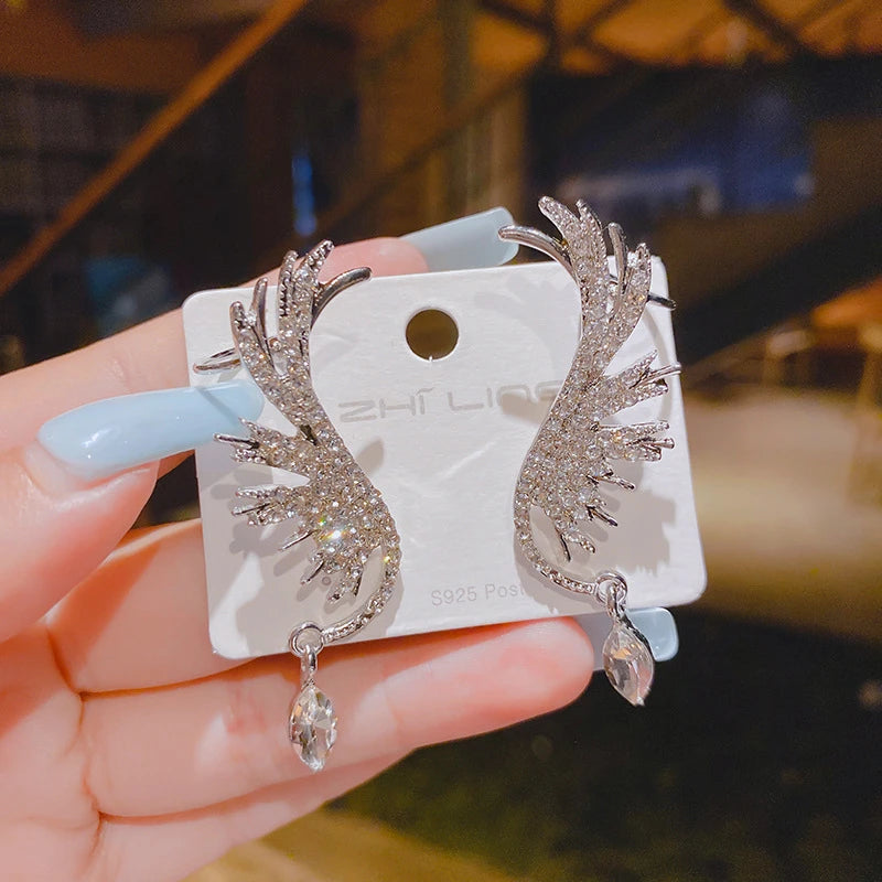 New Crystal Angel Wings Women's Clip Earrings Need Pierced Water Drop Pendants Luxury Wedding Ear Jewelry Cool Ear Cuff