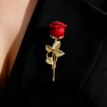 New Trend Red Rose Brooches for Women Gold Color Metal Pins Bohemian Flower Brooch for Wedding Party Cloting Accessories